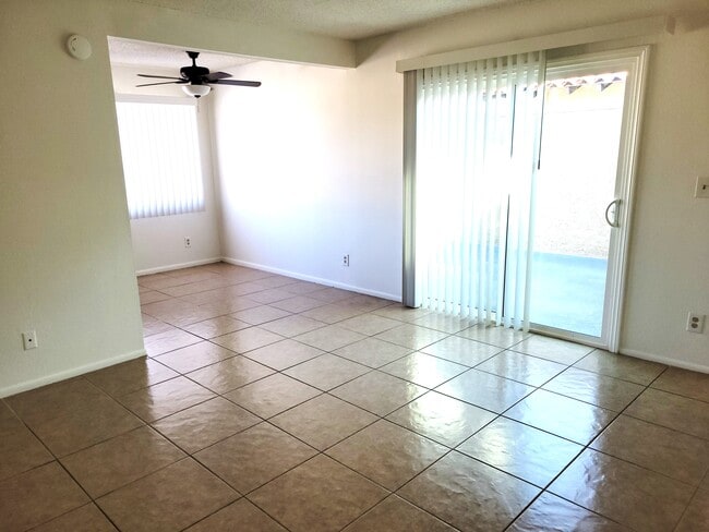 Photo - 16742 Lynn Ln Unit C
