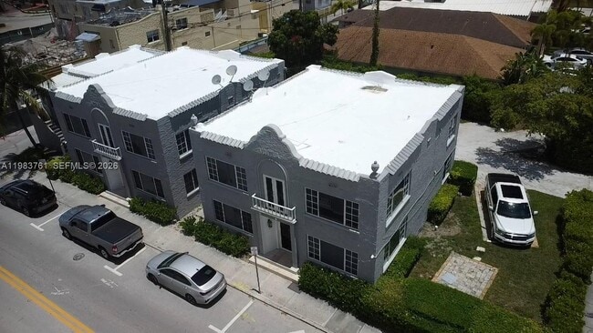 Building Photo - 223 S 17th Ave Unit 2