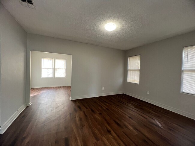 Photo - Section 8/Housing Voucher Accepted*Updated...