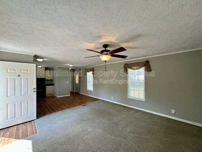 Photo - 2416 Quail Run Rd NE