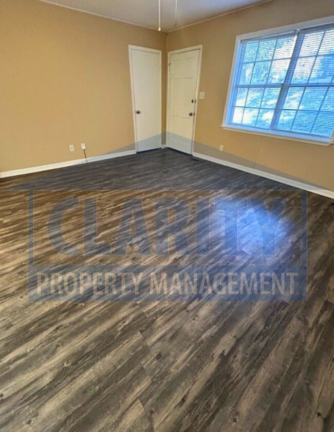 Photo - Charming 3 Bedroom, 1 Bath Home with Garag...