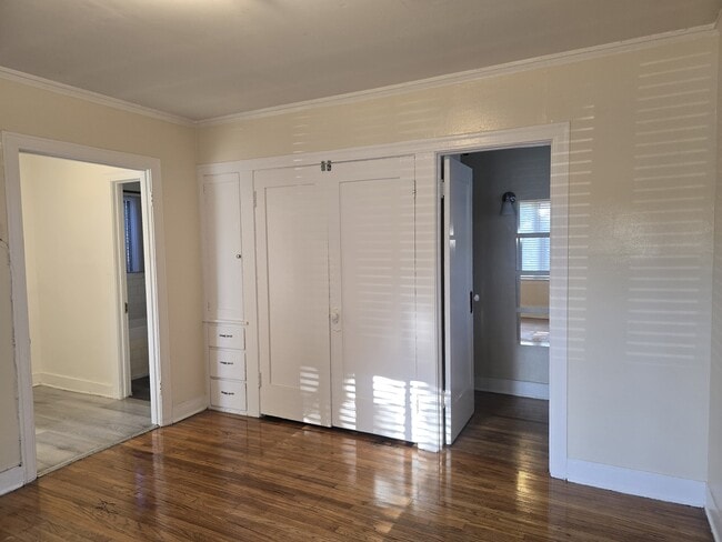 Photo - 2808 1/2 Hillcrest Dr