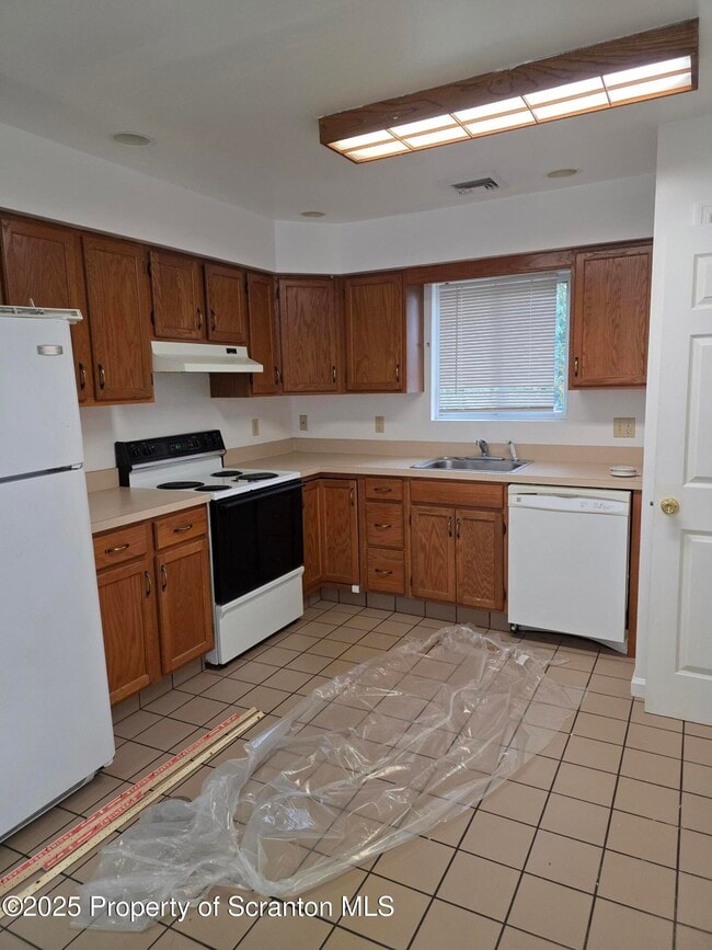 Building Photo - 308 New York St Rental