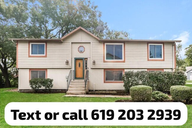 Photo - 905 Grand Blvd