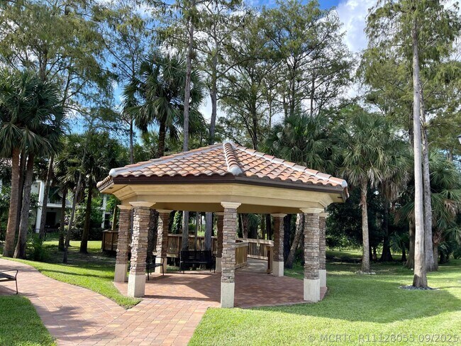 151 Sword Fern Pl