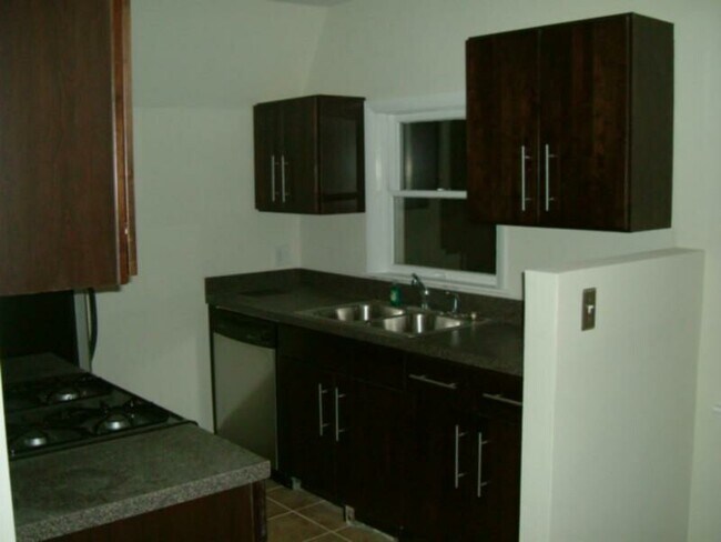 Photo - 839 Parker St Rental
