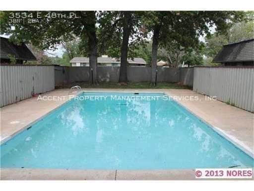 51st & Harvard with onsite Pool!! - 51st & Harvard with onsite Pool!! House