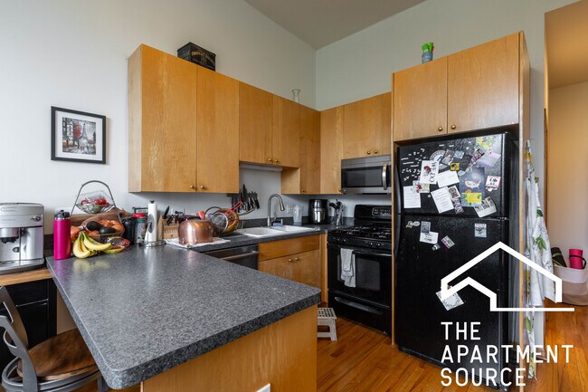 Photo - 1446 N Leavitt St Unit 3F