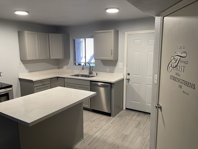 Photo - 3131 W Cochise Dr