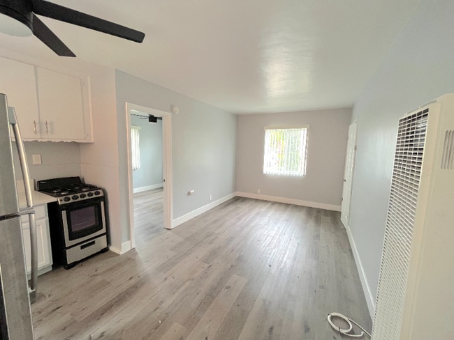 Photo - 2403 Louella Ave Unit 3