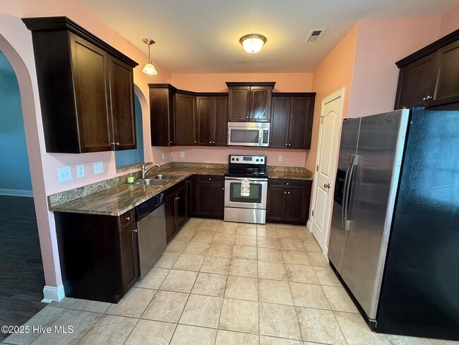Photo - 120 Parrot Landing Dr