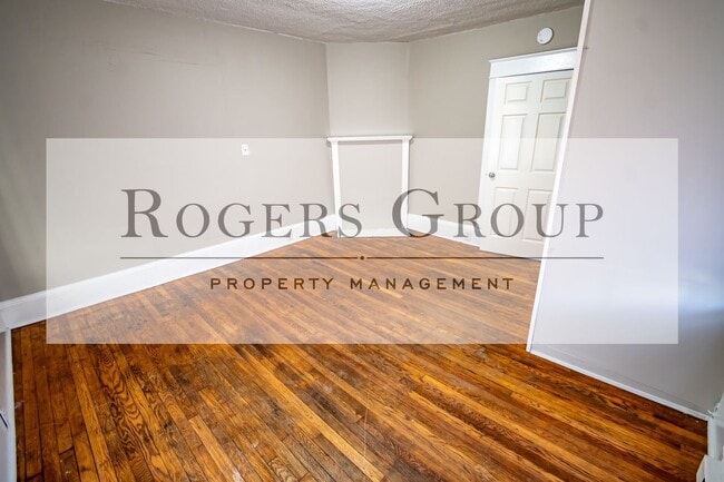 Photo - #391*** - 816-818 Nicholas St Duplex Unit 816 Nicholas St