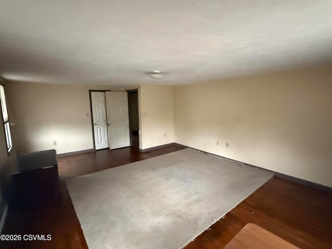 Photo - 540 Monroe St