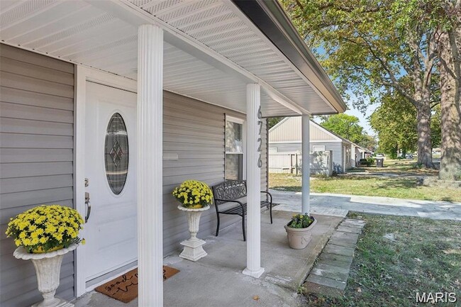 Photo - 6726 Vernon Ave