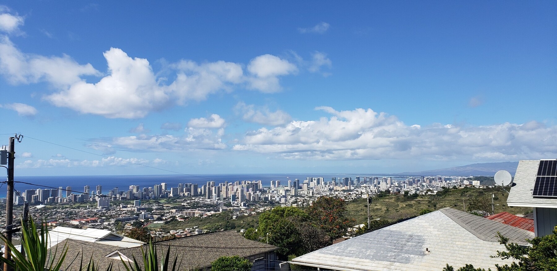 AMAZING VIEWS! Charming 2 bed/ 1 bath. E... - AMAZING VIEWS!  Charming 2 bed/ 1 bath.  E... House