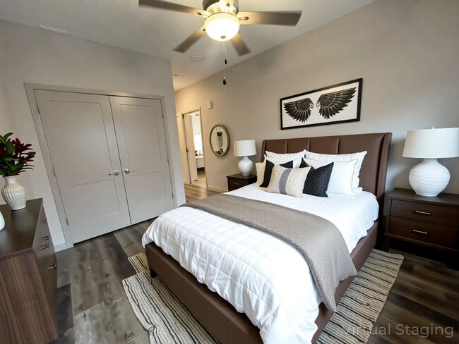 Photo - 2 Bedroom  2 Bath Garden Level on Table Rock Lake - Lakeside Apartment Branson, MO - Flexible Lea... Unit 138