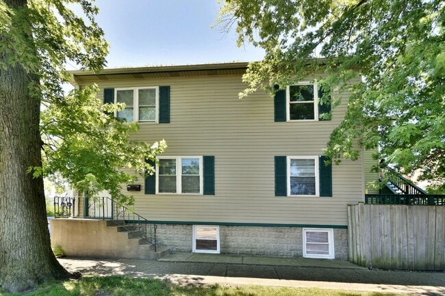 Photo - 3859 N Oconto Ave Unit G