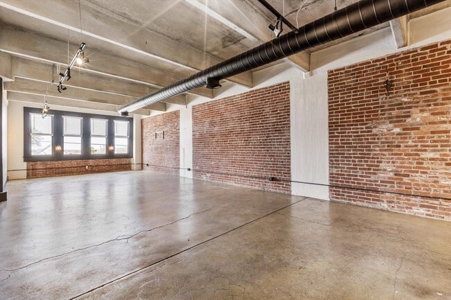 Photo - 408 S Front St Unit 413