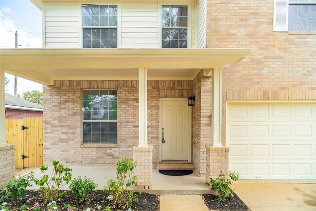 Photo - 16327 Woma Ct