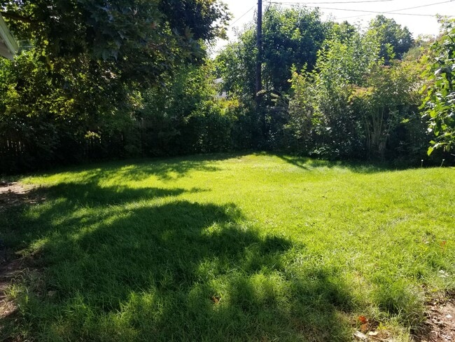 Photo - N. 25th Ave 2 bedroom Craftsman w/basement