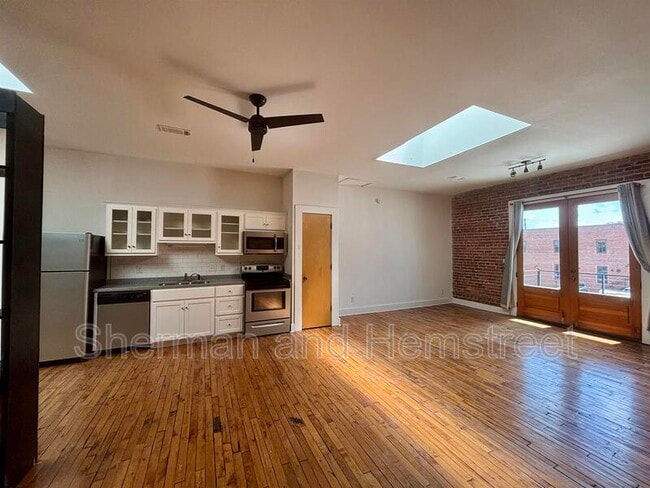 Photo - 1130 Jones St