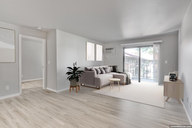 Photo - The Edge Community - 100 W. Walnut St.