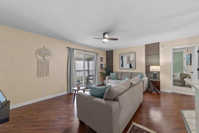 Photo - 1356 Glenns Bay Rd Unit L208