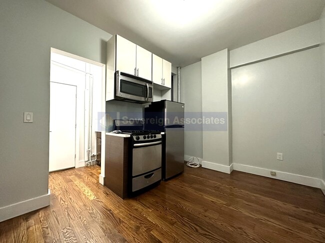 Photo - 521 W 156th St Unidad 2B