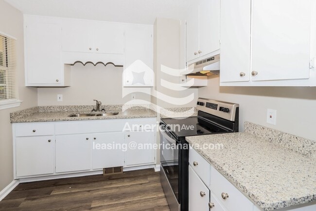 Photo - 107 Colbert Blvd