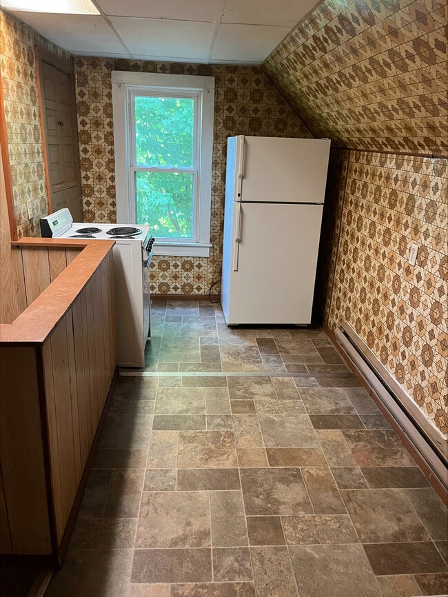 Photo - 15 S Walnut St Unit 4