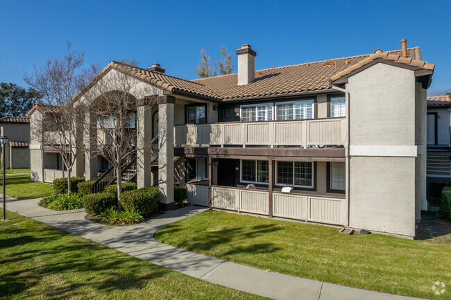 Photo - Victoria Heights Apartments