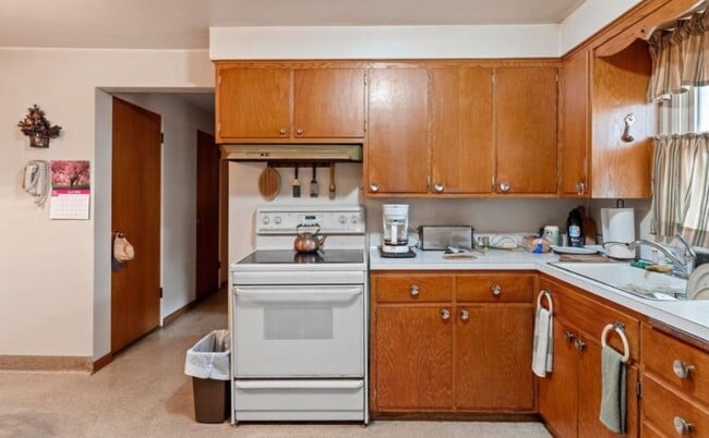 Photo - 610 Knight Ave