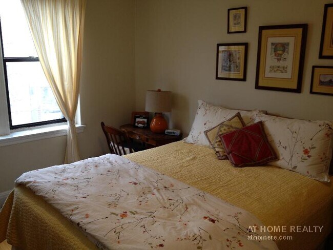 Photo - 141 Englewood Ave Unidad 38
