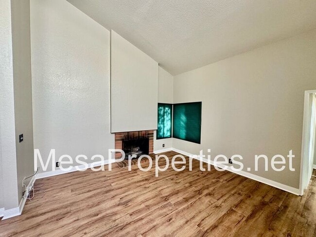 Photo - 1502 Webster Ave