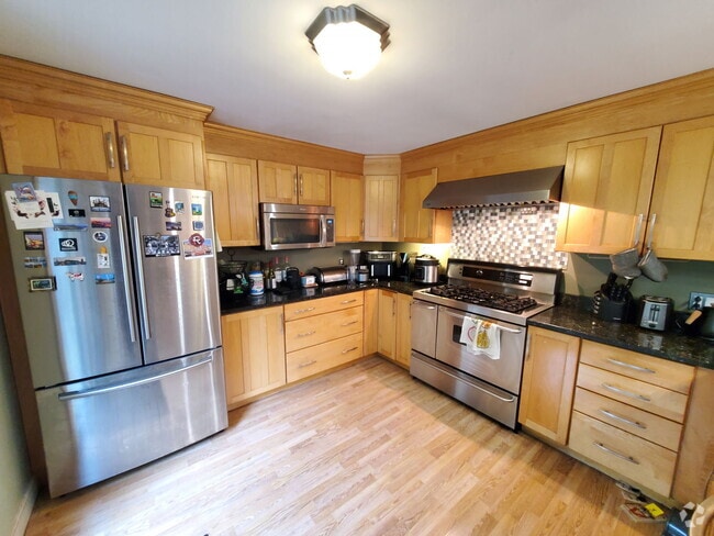 Building Photo - 15 White Pl Unit U1 Rental