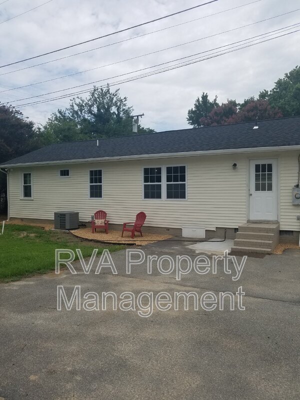 Photo - 13 W Berry St