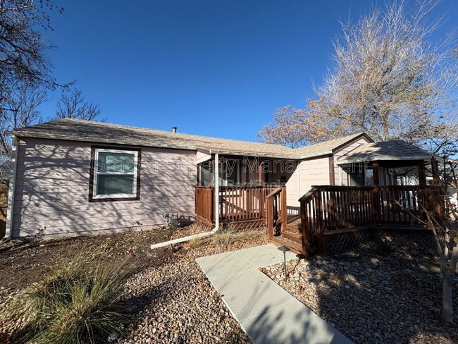 Photo - 4925 Clay St