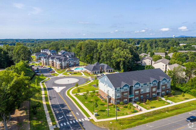 Aerial - Palisades at Waters Edge Rental