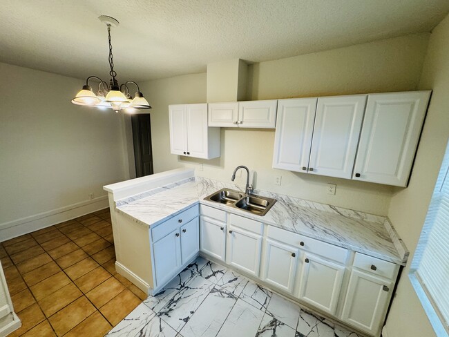 Kitchen - 1157 E 3rd St