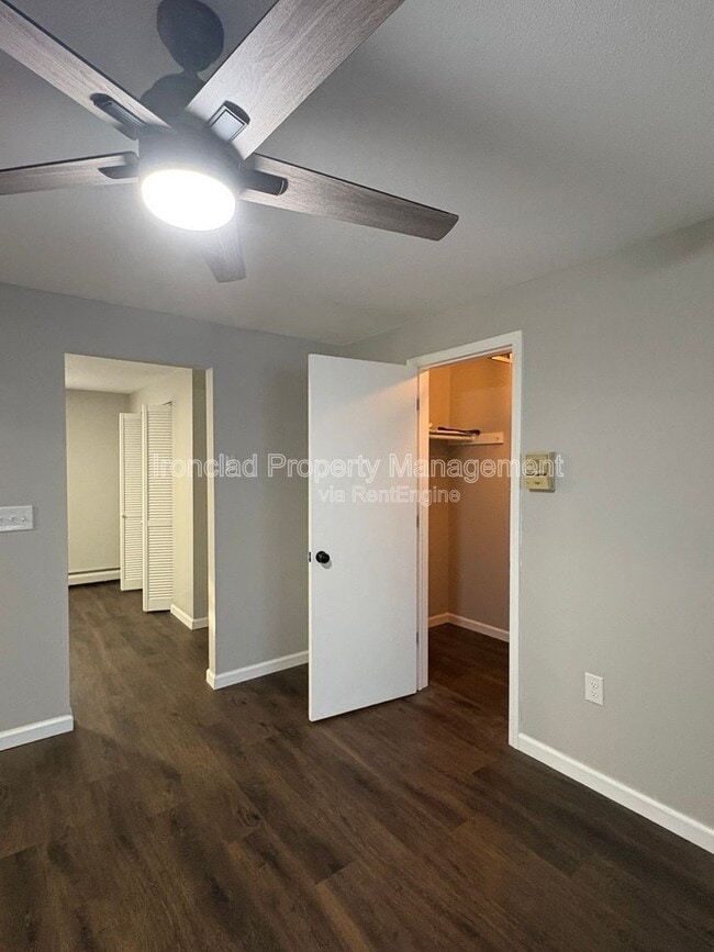 Building Photo - 818 Pine St Unit 4