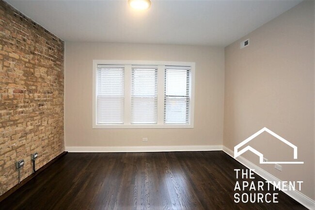 Photo - 2230 N Sawyer Ave Unidad 3E