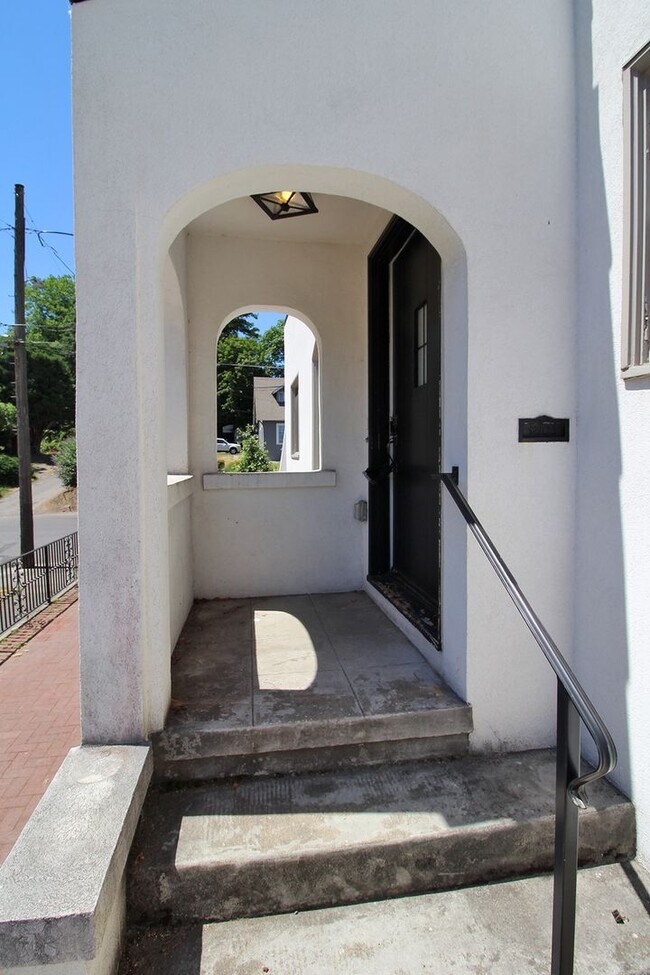 Photo - blenllc01 Unidad 2905