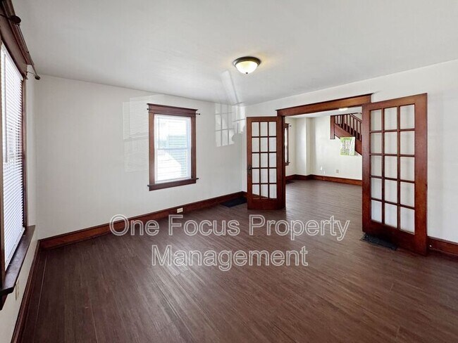 Photo - 1154 Park Ave