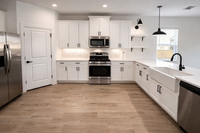 Photo - 8438 Bay Rdg Cir