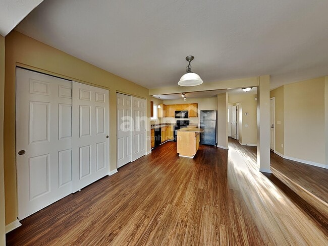 Photo - 10204 Meadow Glen Dr