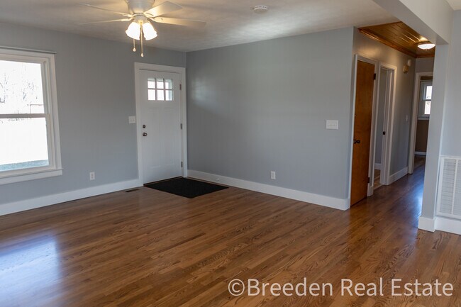 Photo - 4393 R L Hildebran Dr