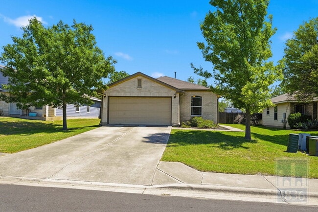 Building Photo - 228 Pearl Lake Dr