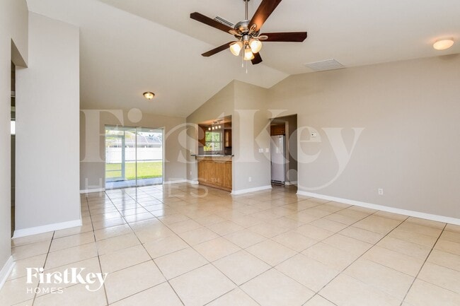 Photo - 2918 SE 8th Pl