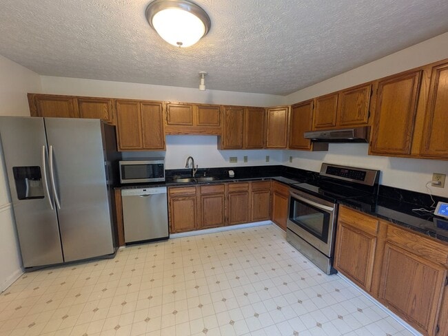 Photo - 6008 Yeaton Glen Dr
