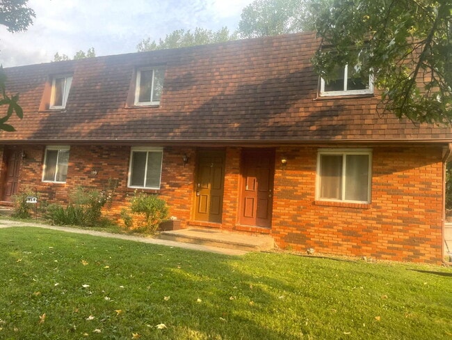 Building Photo - 116 Mesa Rd Unit #2